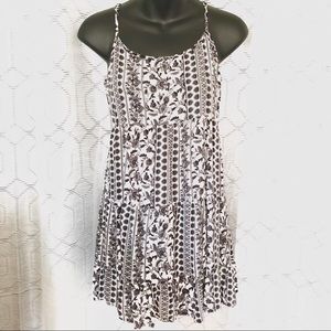 Socialite flowy dress NWT Jr Size S